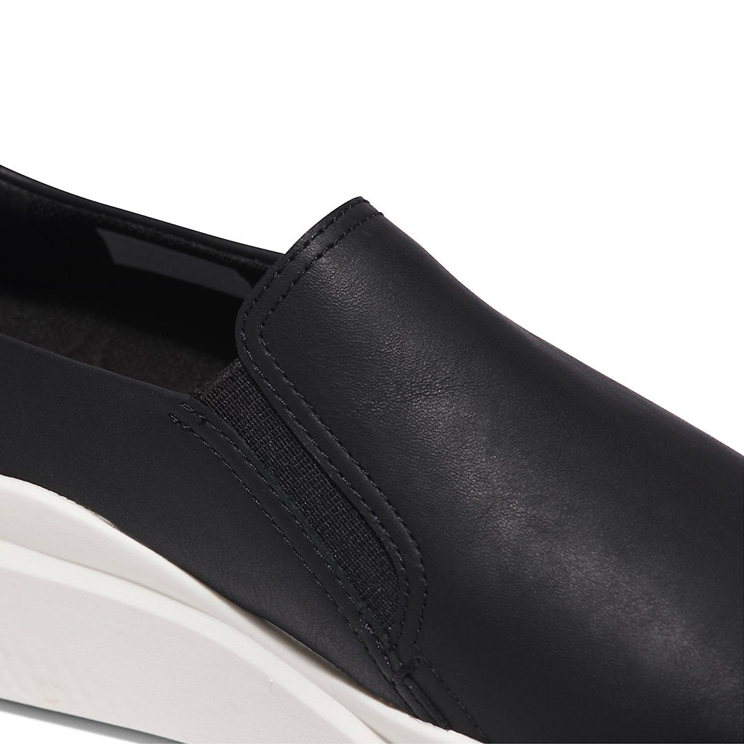Timberland Womens Nite Flex Slip-On for Women in Black